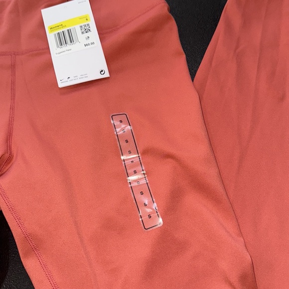 nike leggings - Picture 2 of 4